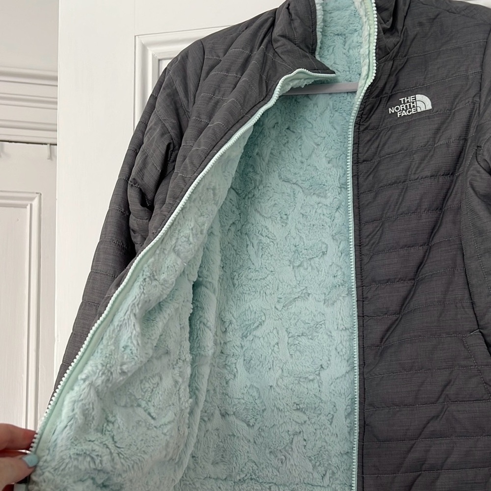 North Face Reversible Mossbud Swirl Gray Jacket with Light Blue Accents